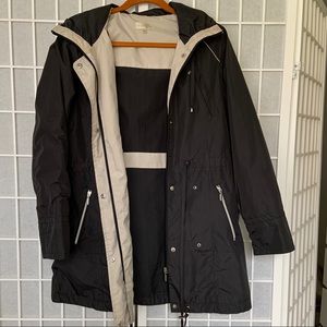 Casual/Sophisticated Black Regatta Rain Coat